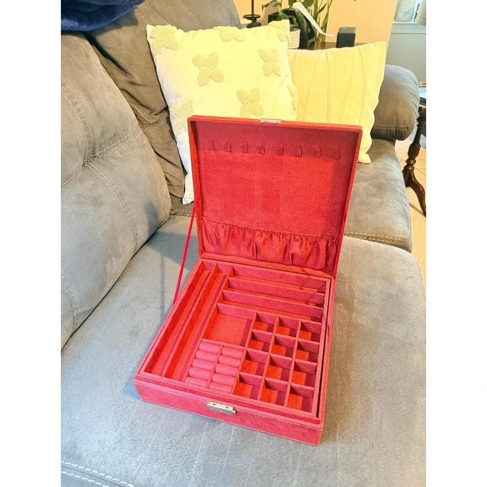 Vintage Red Velvet Jewelry Box with Key! in Fantastic Condition 10x10in Case